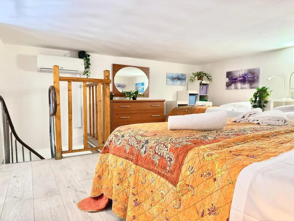 Apartment Casa Ugo Topazio 101 In The Historic Center Florence